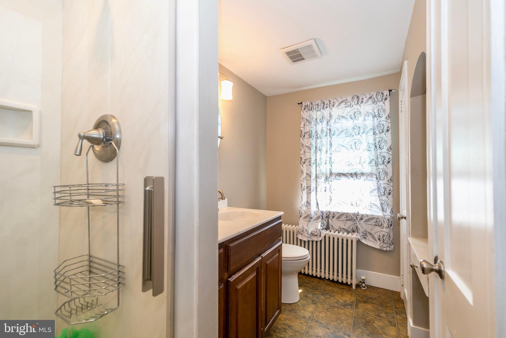 1931 East Orvilla Road Hatfield, PA 19440 - Photo 23 of 39 First floor full bathroom