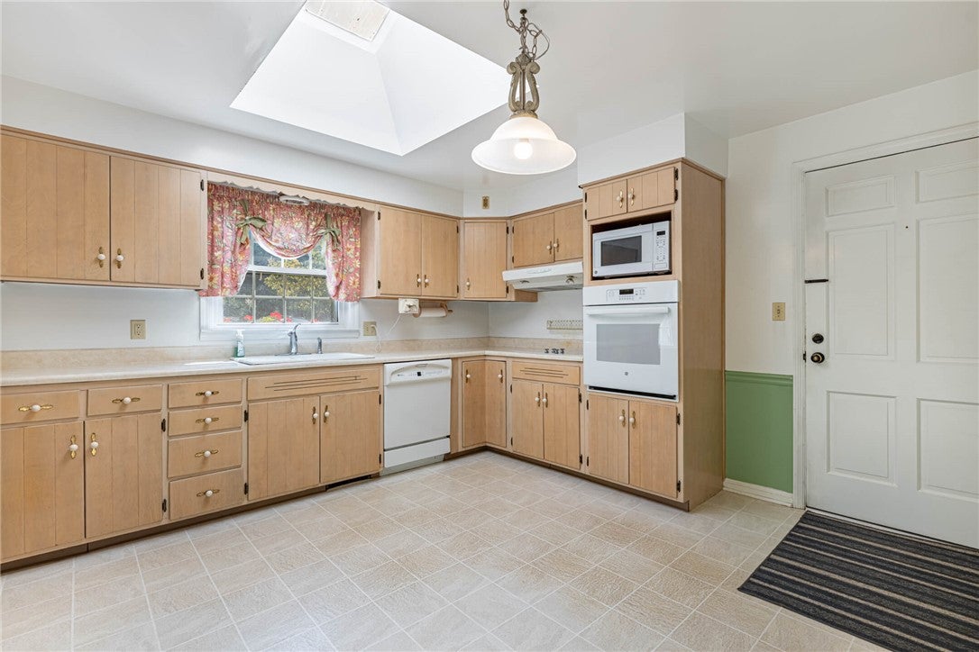 1553 Red Oak Road Kettering, OH 45432 - Photo 10 of 38 Gallery Image 10