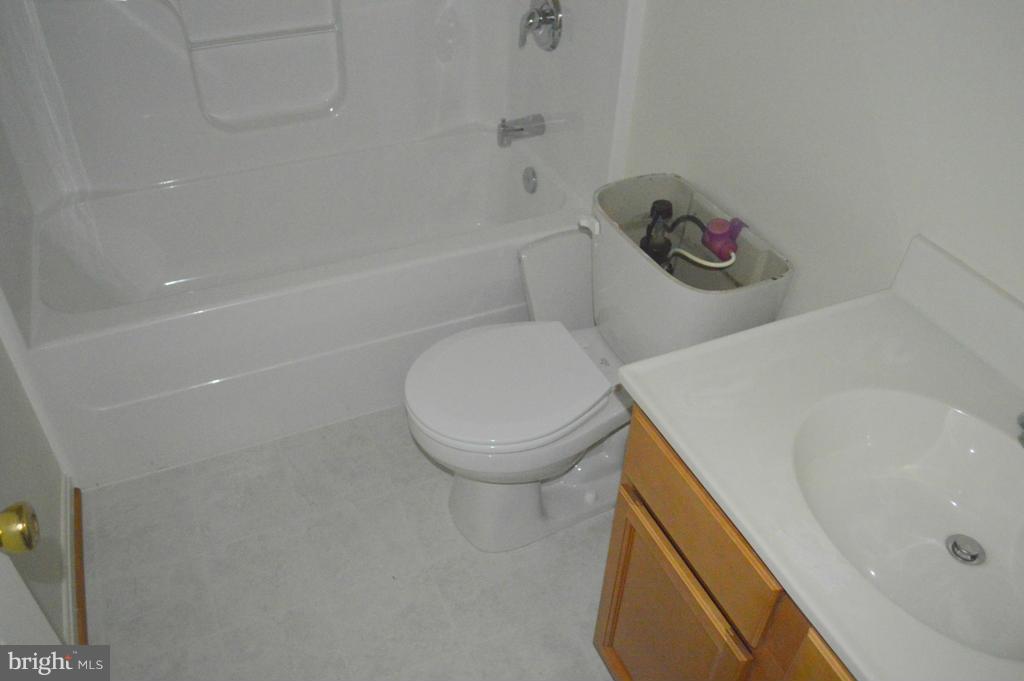 1629 Columbia Beach Road Shady Side, MD 20764 - Photo 17 of 21 Bath