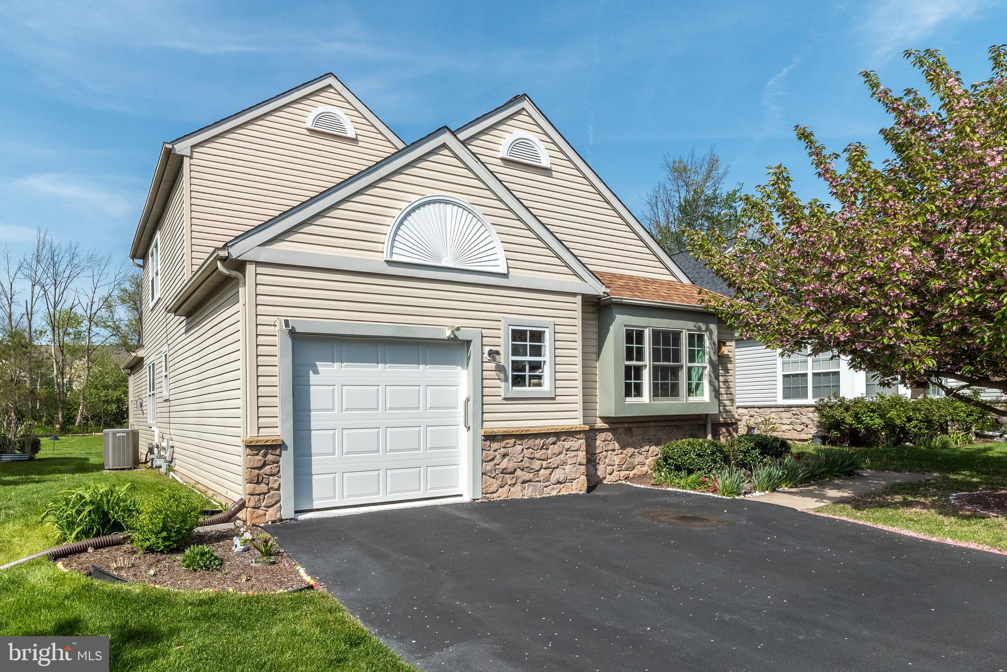 24 Longcross Road Royersford, PA 19468 - Photo 4 of 50 Gallery Image 4