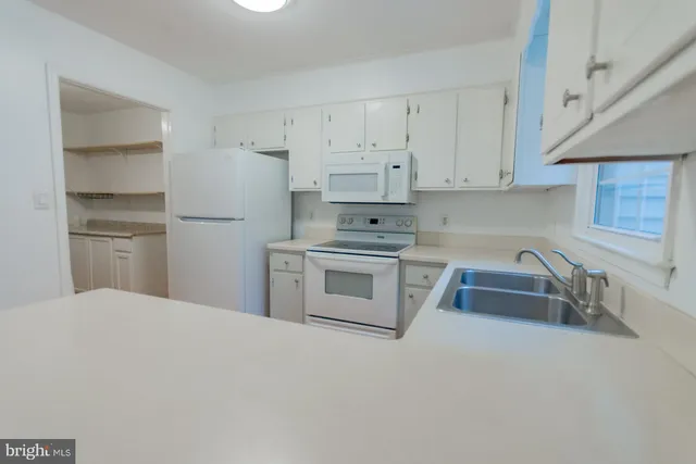 $1,900 | 28 Newington Court North, Charles Town, WV 25414