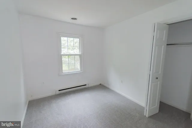 $1,900 | 28 Newington Court North, Charles Town, WV 25414