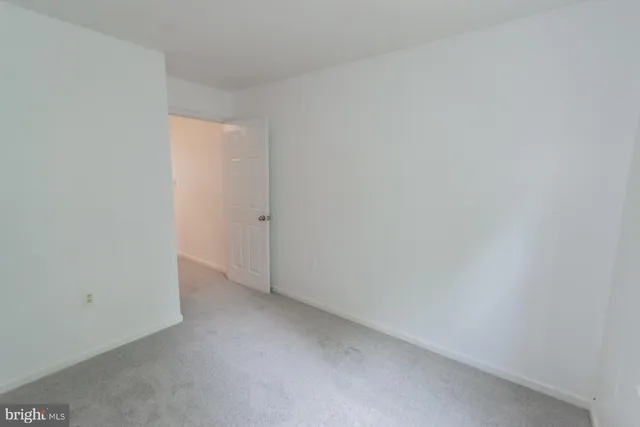 $1,900 | 28 Newington Court North, Charles Town, WV 25414