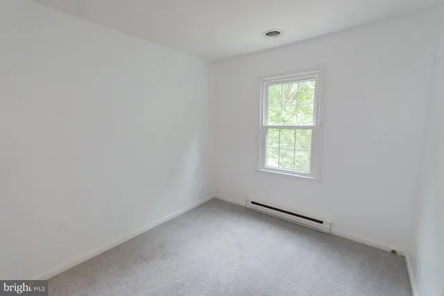 $1,900 | 28 Newington Court North, Charles Town, WV 25414