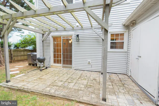 $1,900 | 28 Newington Court North, Charles Town, WV 25414