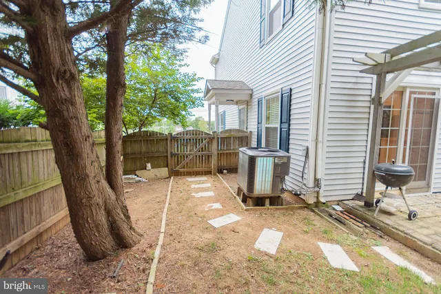 $1,900 | 28 Newington Court North, Charles Town, WV 25414