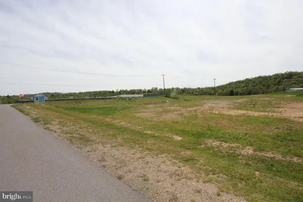 a view of an ocean from a yard