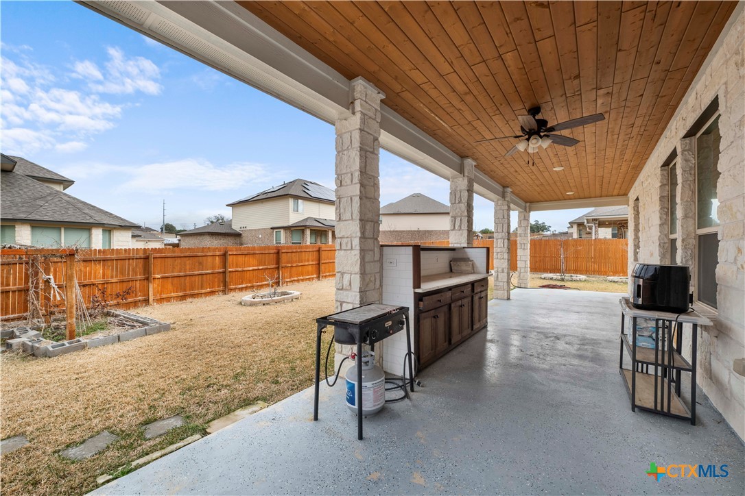 1305 Roma Street Harker Heights, TX 76548 - Photo 26 of 28 a view of a terrace