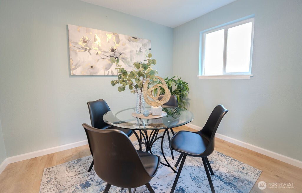 12419 Southeast Petrovitsky Road Renton, WA 98058 - Photo 7 of 20 Gallery Image 7