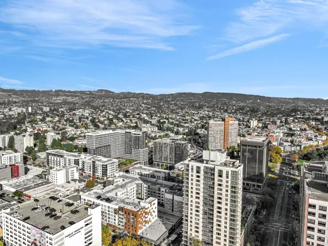 $599,000 | 438 West Grand Avenue, Unit 615, Oakland, CA 94612