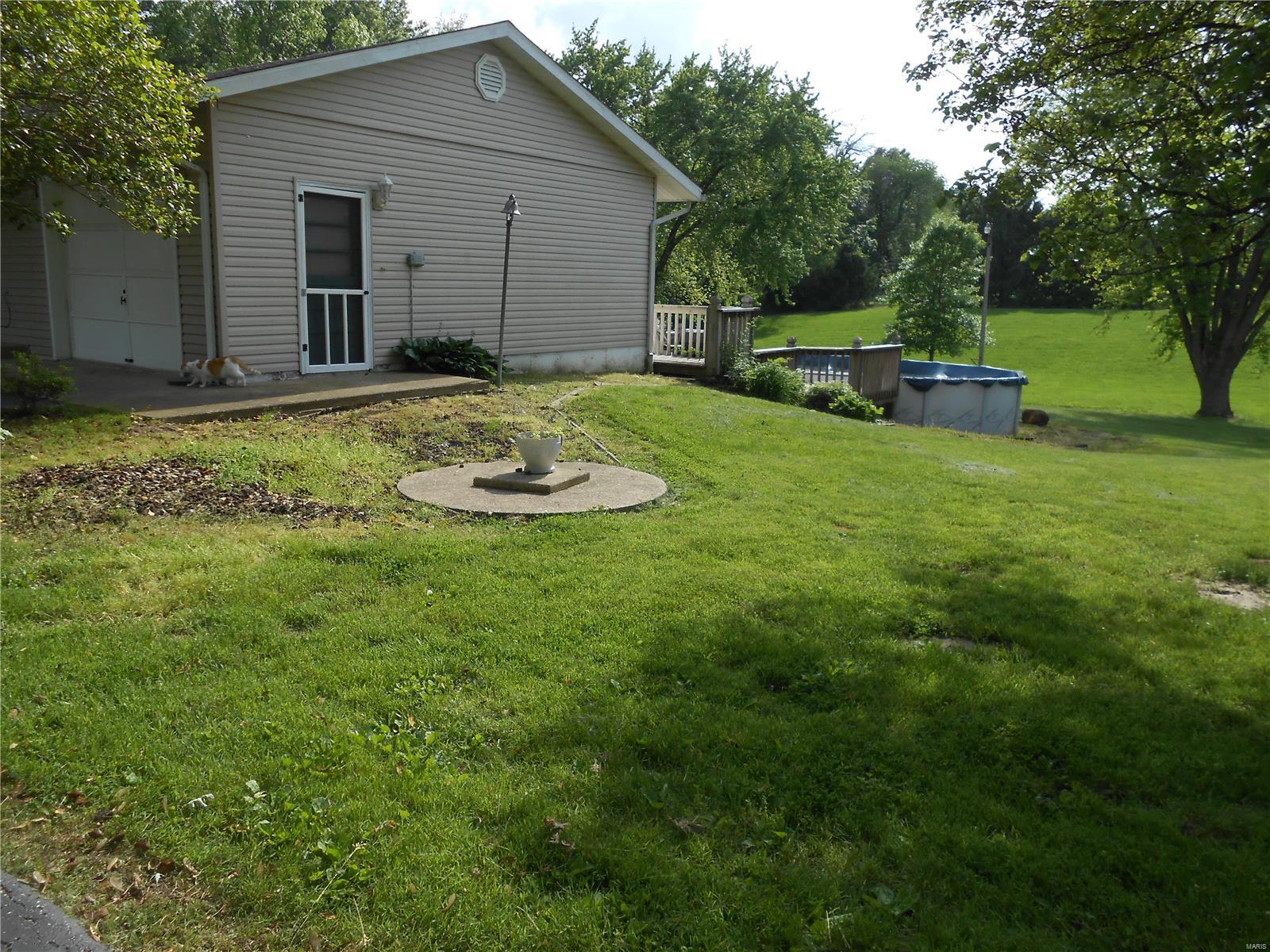 7409 Bethalto Road Bethalto, IL 62010 - Photo 4 of 38 Gallery Image 4