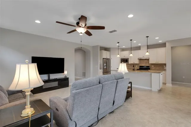 $399,900 | 613 Cantabria Drive, Davenport, FL 33837