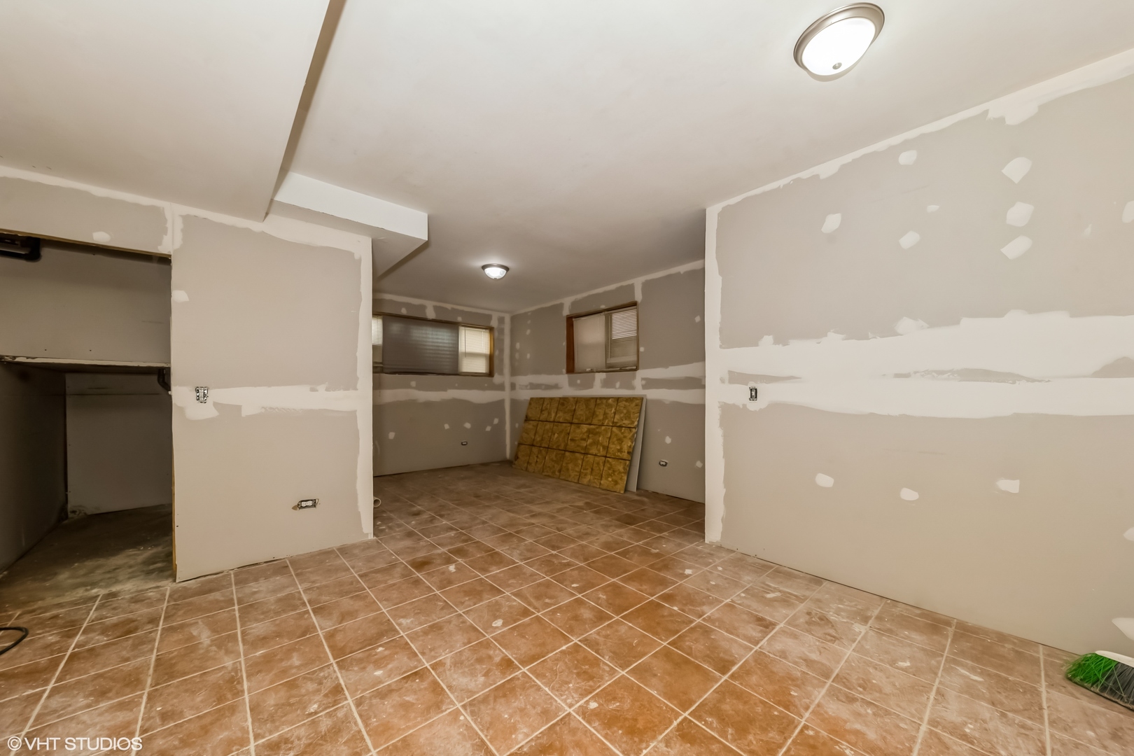 5316 South Kenneth Avenue, Unit 101 Chicago, IL 60632 - Photo 13 of 15 a view of a kitchen with a sink