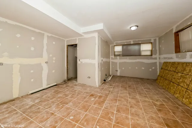 a view of hallway with washer and dryer