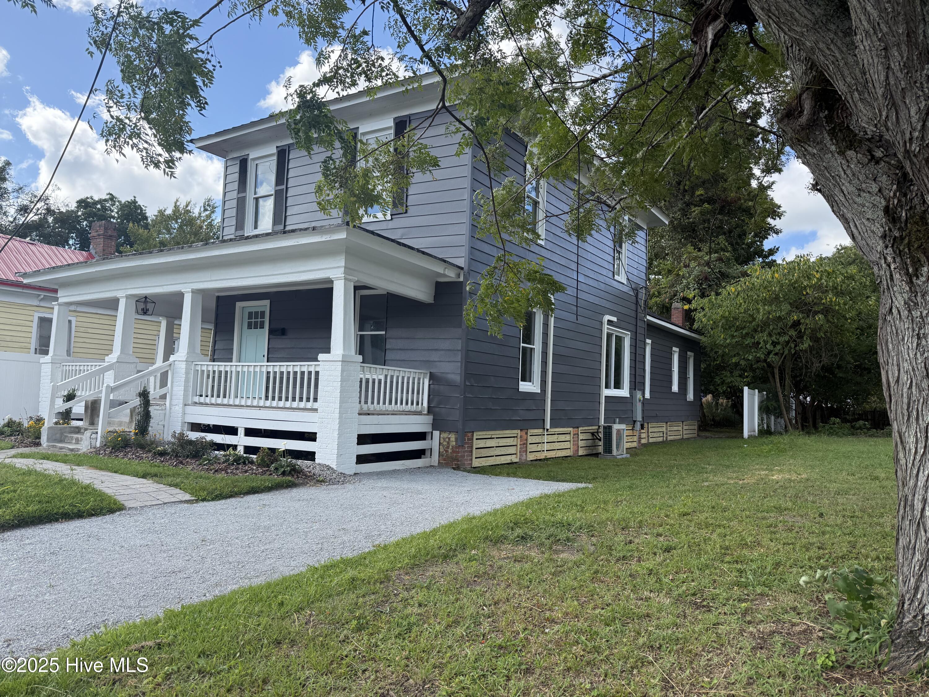 845 West 3rd Street Washington, NC 27889 - Photo 4 of 37 IMG_1002