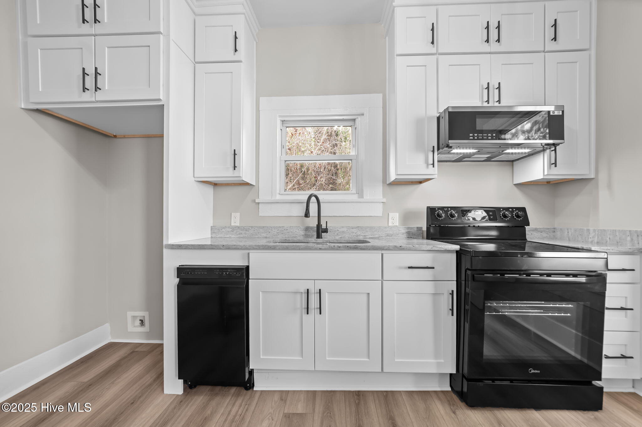 845 West 3rd Street Washington, NC 27889 - Photo 9 of 37 34-web-or-mls-LHV_0993