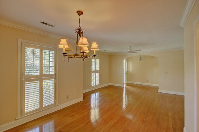 994 Anchor Road Charleston, SC 29412 - Photo 14 of 47 Front dining room