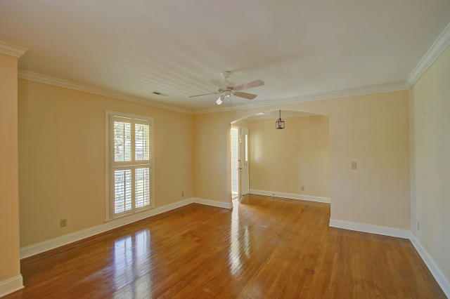 994 Anchor Road Charleston, SC 29412 - Photo 17 of 47 Front living room