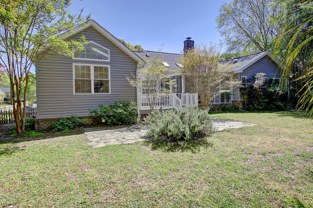 994 Anchor Road Charleston, SC 29412 - Photo 3 of 47 Backyard2