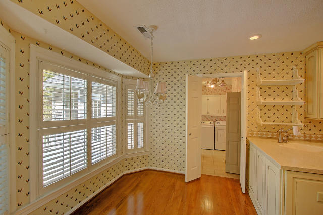994 Anchor Road Charleston, SC 29412 - Photo 26 of 47 Eat-in kitchen