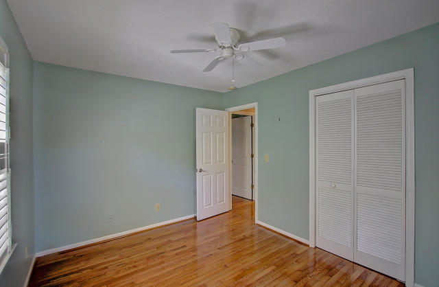 994 Anchor Road Charleston, SC 29412 - Photo 37 of 47 Guest bedroom