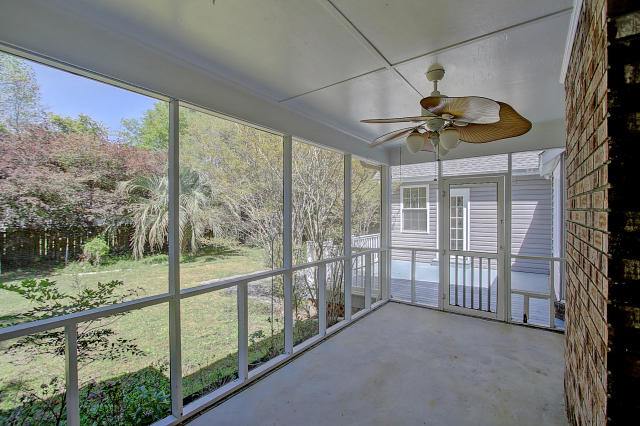 994 Anchor Road Charleston, SC 29412 - Photo 7 of 47 Screened-in porch