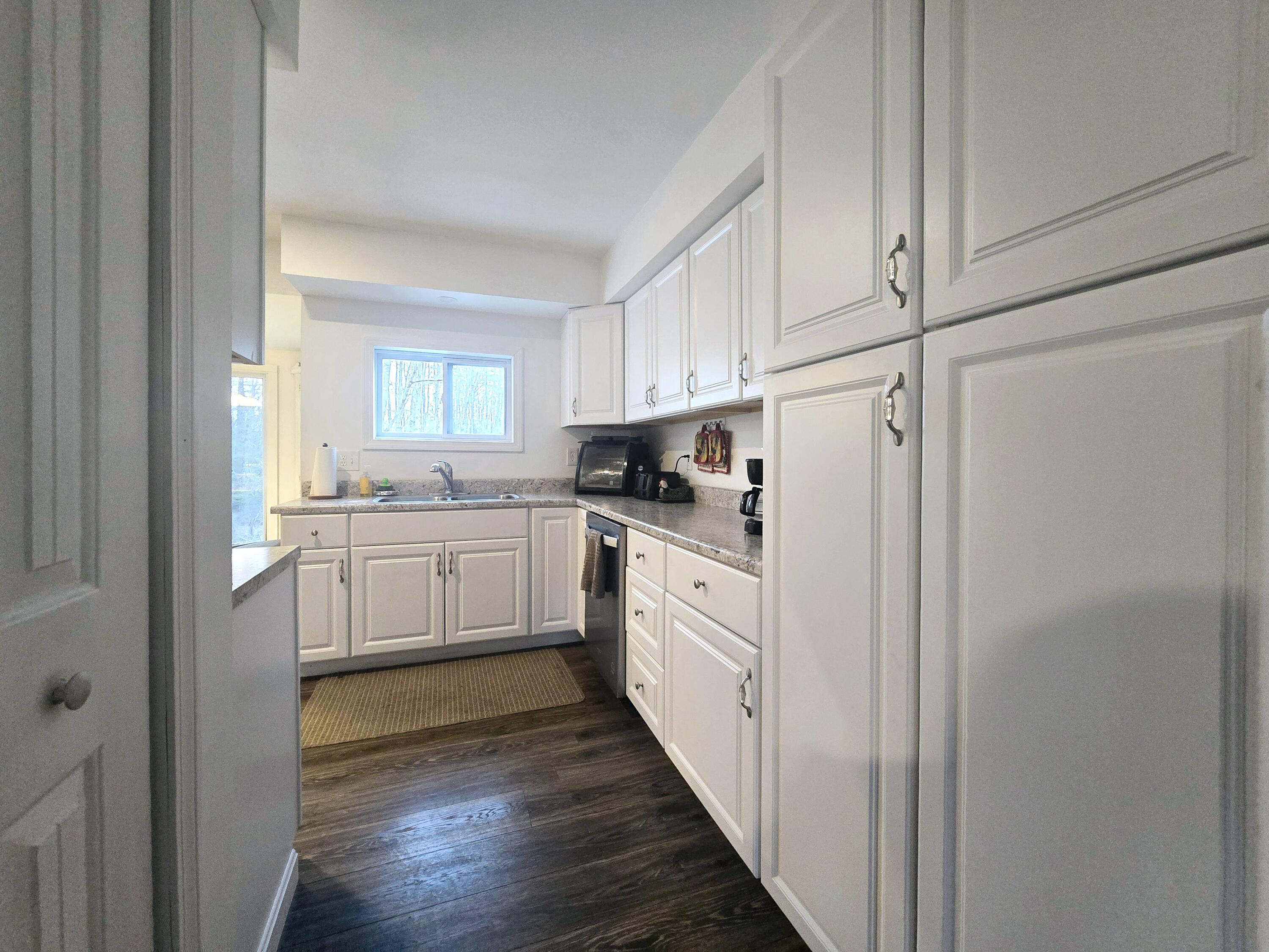 278 Middle Road Oakland, ME 04963 - Photo 19 of 47
