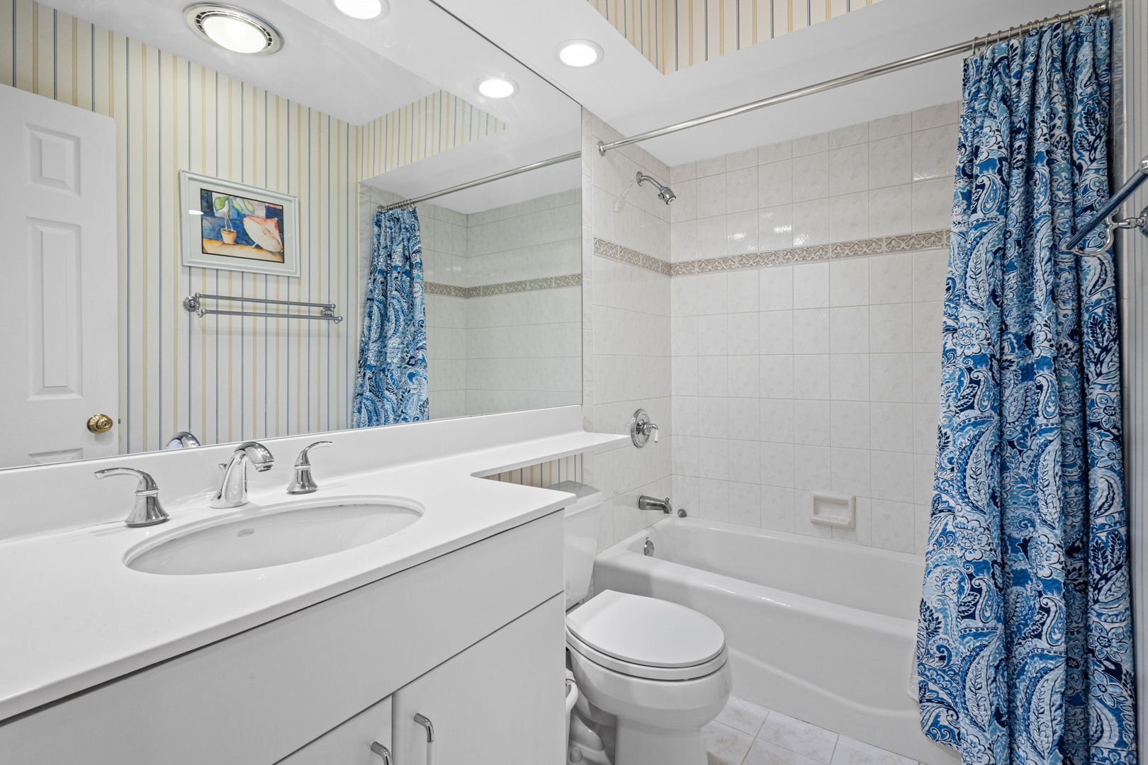 400 Ascot Drive, Unit 2L Park Ridge, IL 60068 - Photo 11 of 17