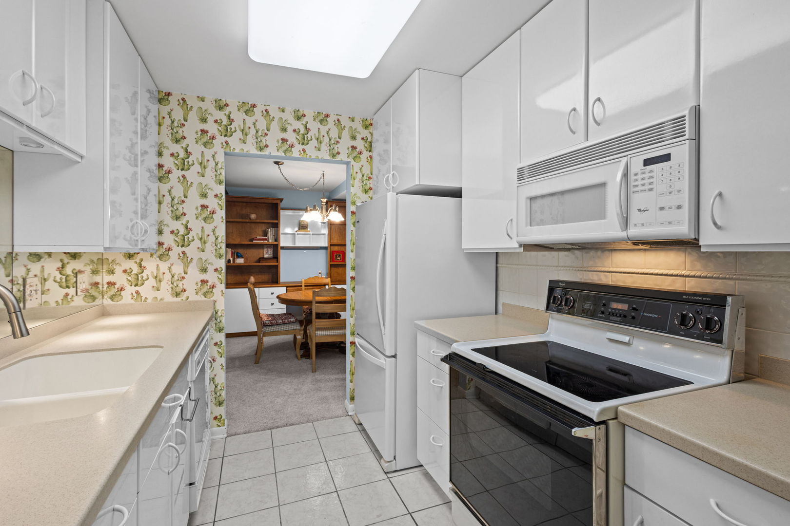 400 Ascot Drive, Unit 2L Park Ridge, IL 60068 - Photo 6 of 17