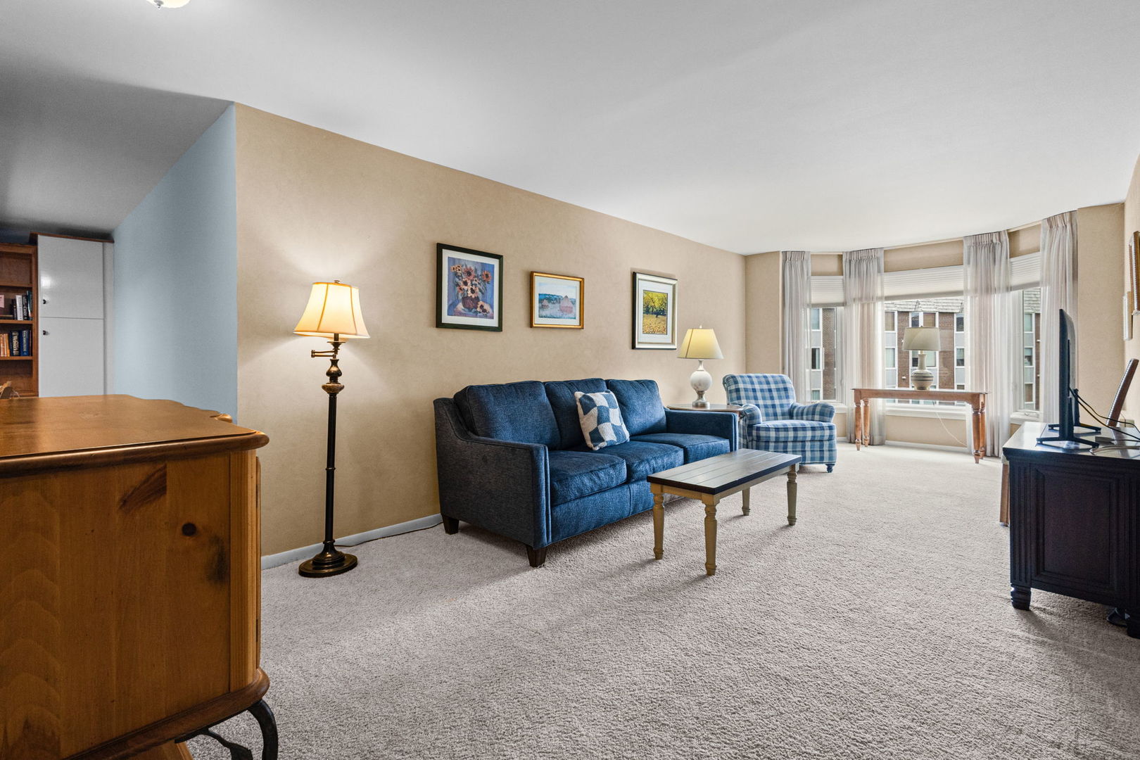 400 Ascot Drive, Unit 2L Park Ridge, IL 60068 - Photo 8 of 17
