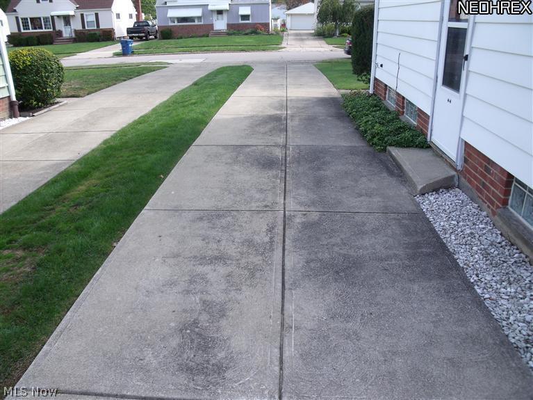756 Pendley Road Willowick, OH 44095 - Photo 22 of 25 Gallery Image 22
