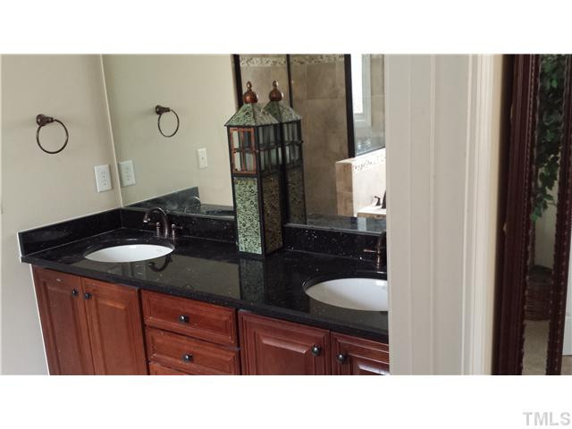 6160 Blakeman Lane Raleigh, NC 27617 - Photo 8 of 11 Photo 8