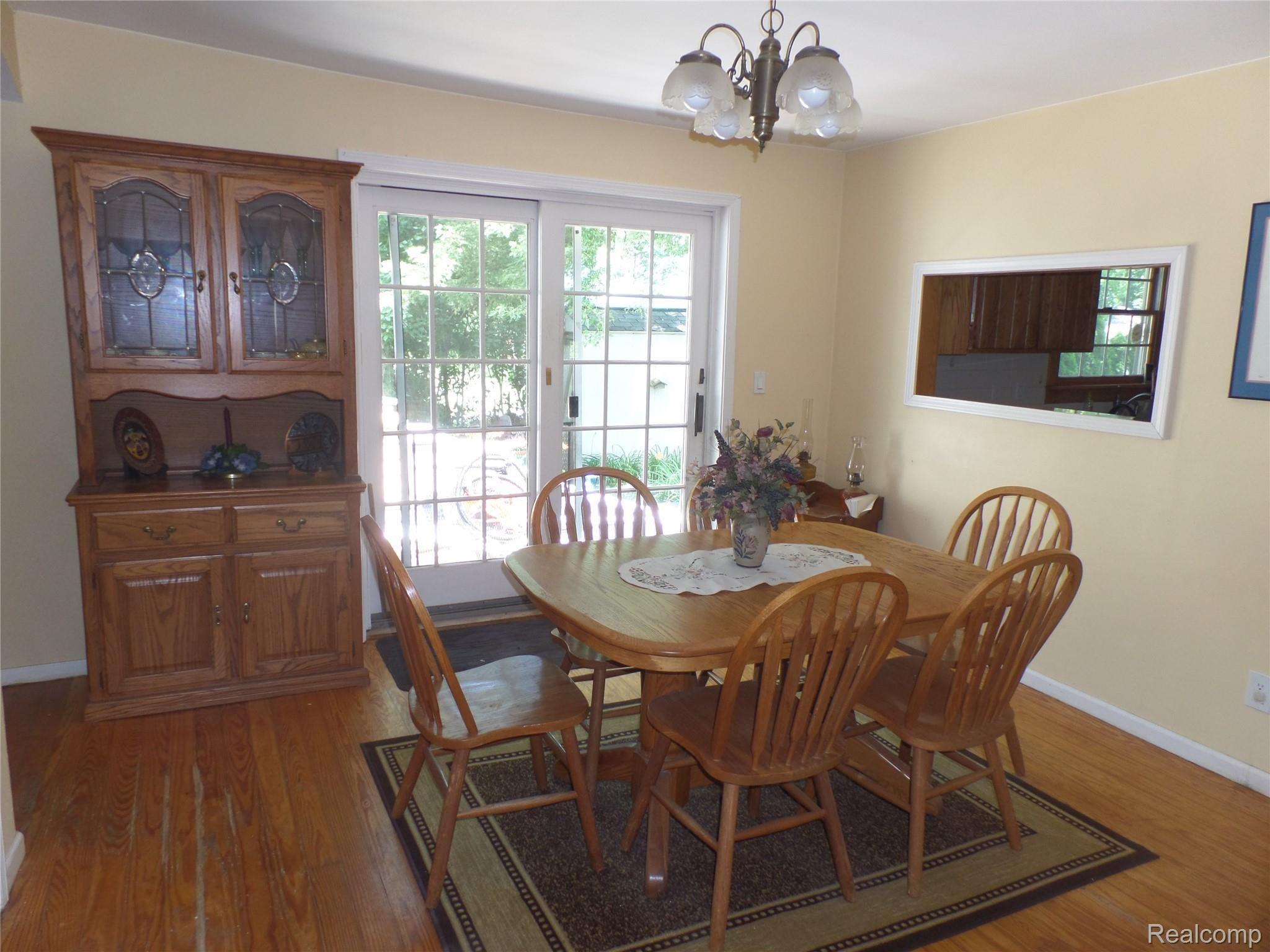 11039 Halsey Road Grand Blanc, MI 48439 - Photo 8 of 37 SAM_0520.JPG