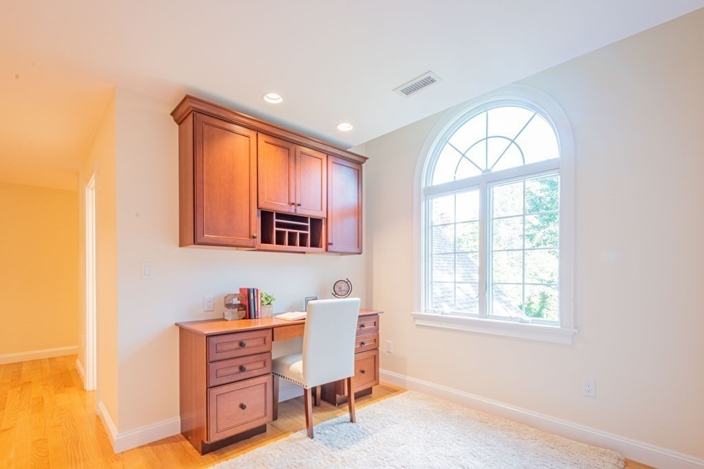 29 Hamblen Street Lexington, MA 02421 - Photo 32 of 42