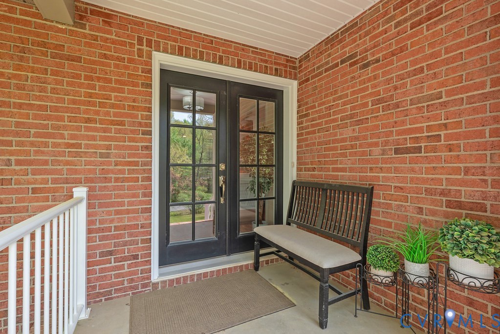10601 Courtney Road Glen Allen, VA 23060 - Photo 3 of 54 Gallery Image 3