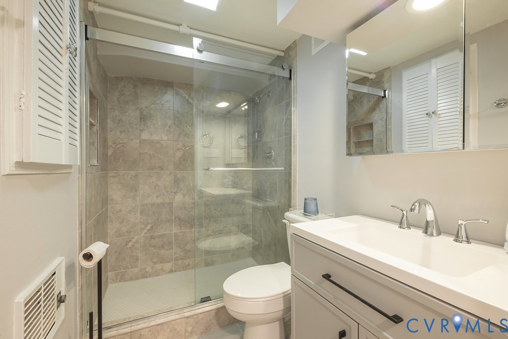 10601 Courtney Road Glen Allen, VA 23060 - Photo 35 of 54 Gallery Image 35