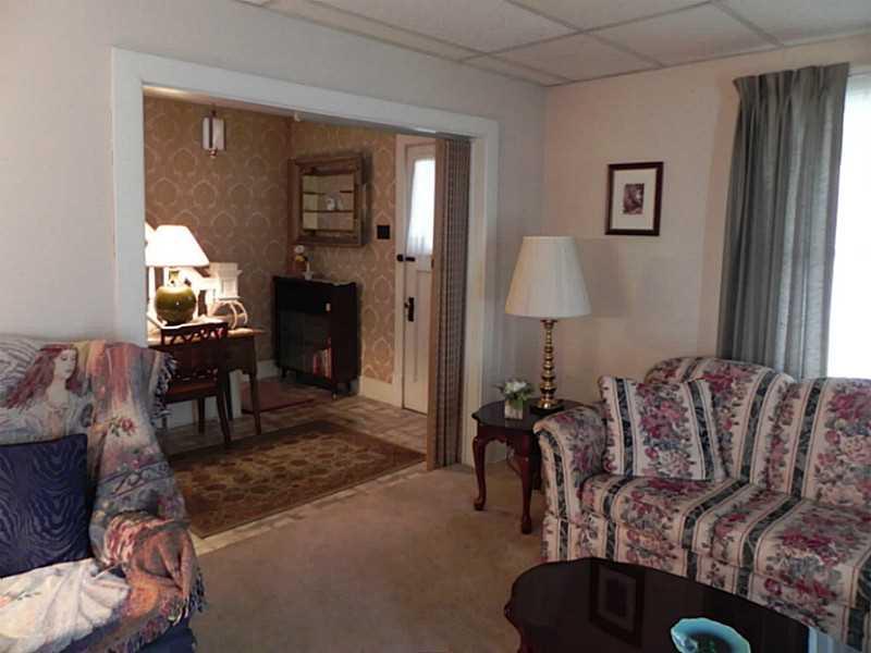747 Bunola River Road Elizabeth, PA 15037 - Photo 14 of 23 Living Room.