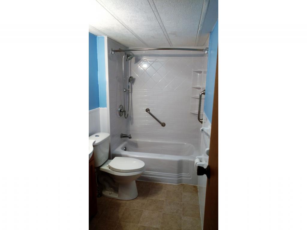 9 Roger Road Goffstown, NH 03045 - Photo 13 of 17 Gallery Image 13