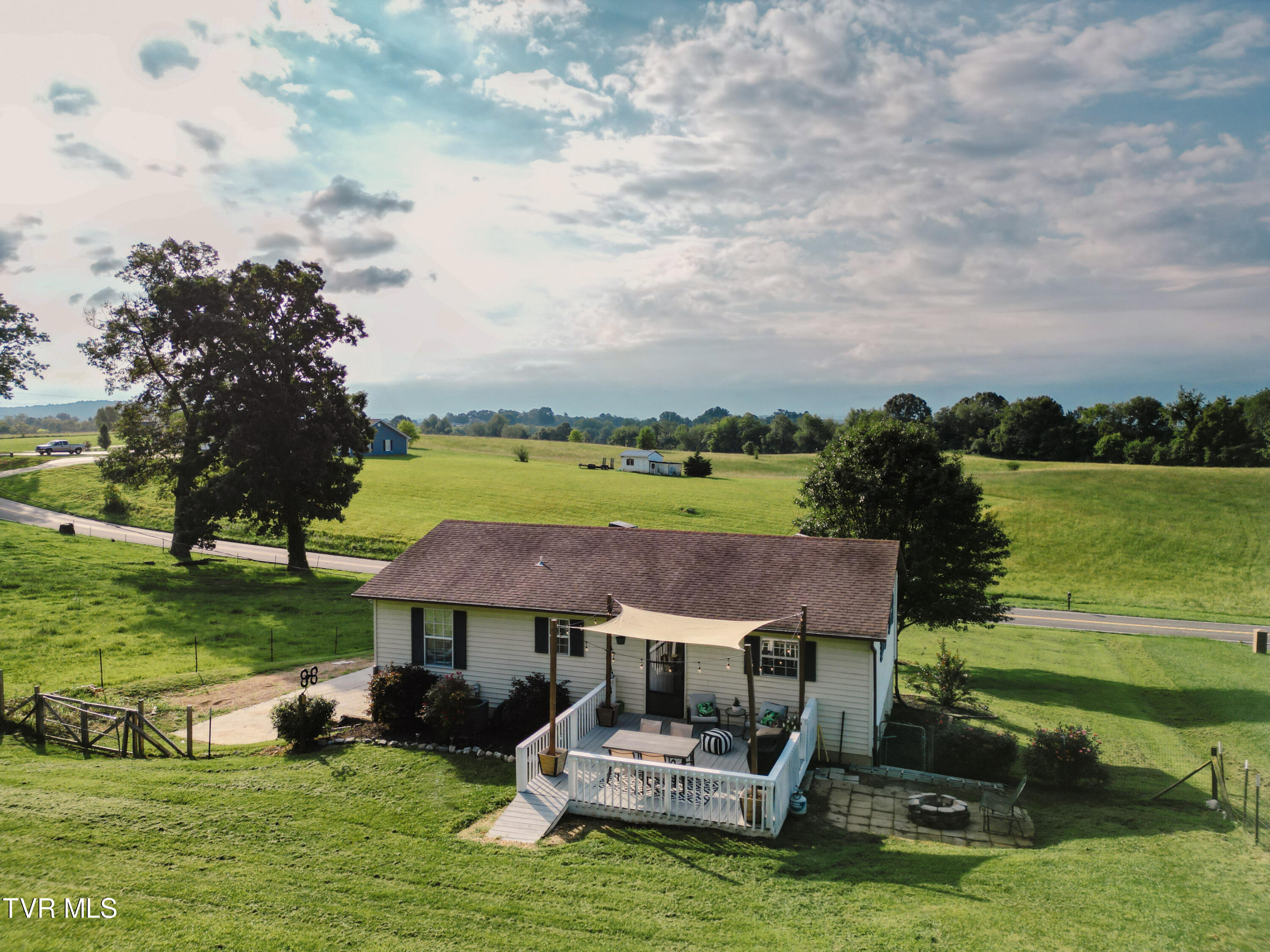 1985 Old Stage Road Greeneville, TN 37745 - Photo 28 of 41 IMG_5398