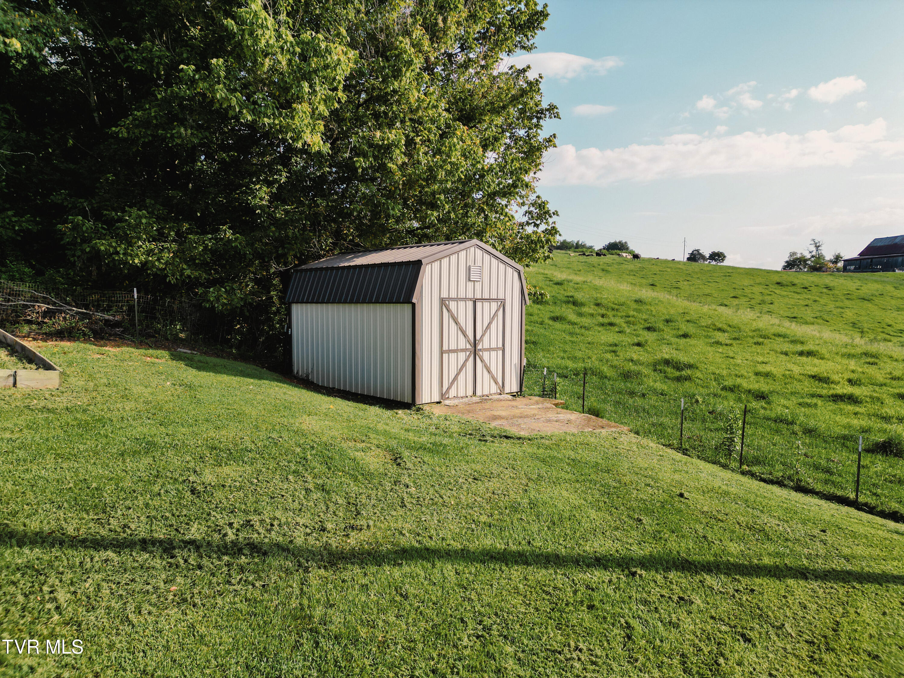 1985 Old Stage Road Greeneville, TN 37745 - Photo 29 of 41 IMG_5316