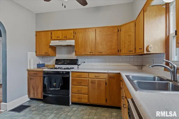 $135,000 | 2830 South State Street, Springfield, IL 62704