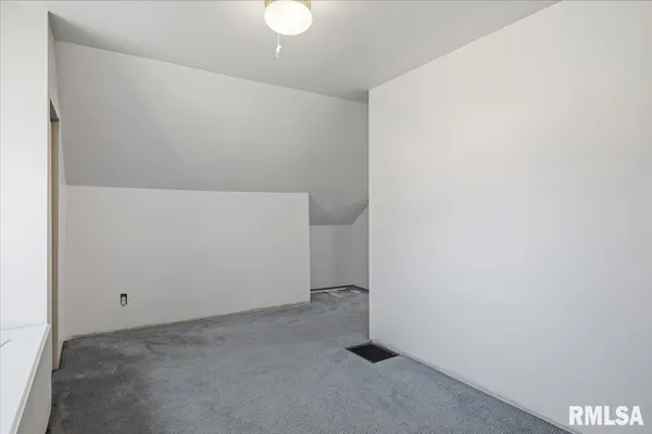 $135,000 | 2830 South State Street, Springfield, IL 62704