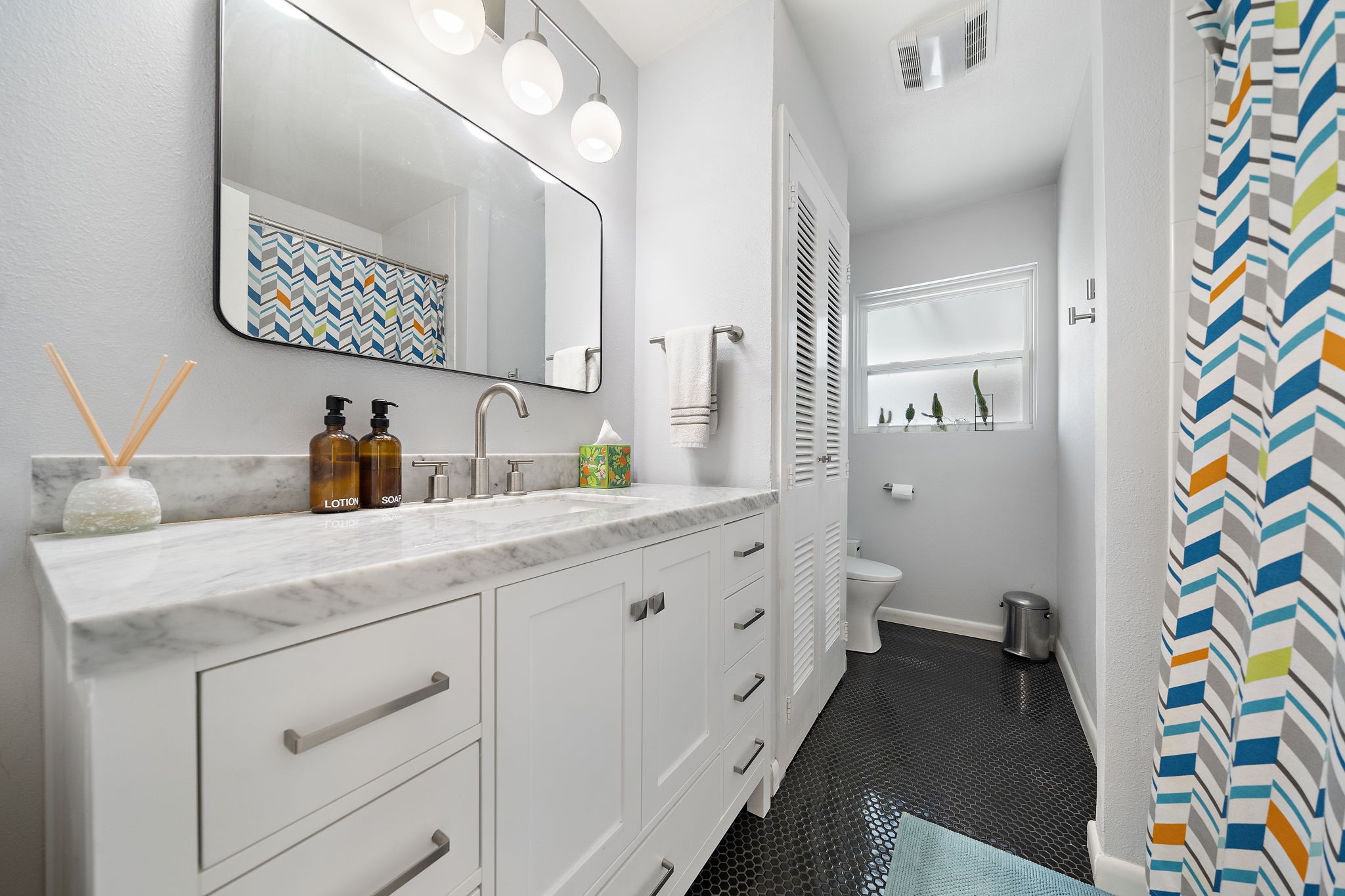 4306 Warm Springs Road Houston, TX 77035 - Photo 20 of 36