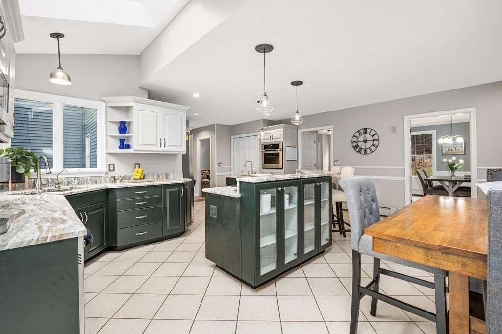 35 Smith Road Northborough, MA 01532 - Photo 6 of 39 Gallery Image 6