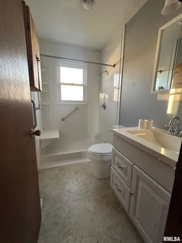 $92,900 | 614 South East Street, Abingdon, IL 61410