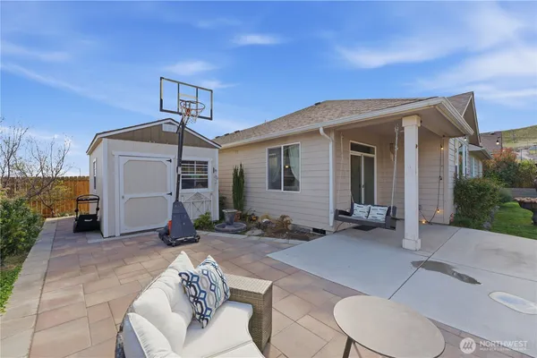 $485,000 | 4304 South Dennis Court, Kennewick, WA 99337