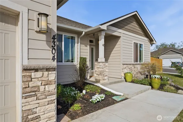 $485,000 | 4304 South Dennis Court, Kennewick, WA 99337