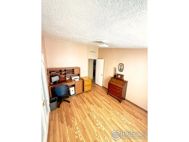 a bed room with a bed