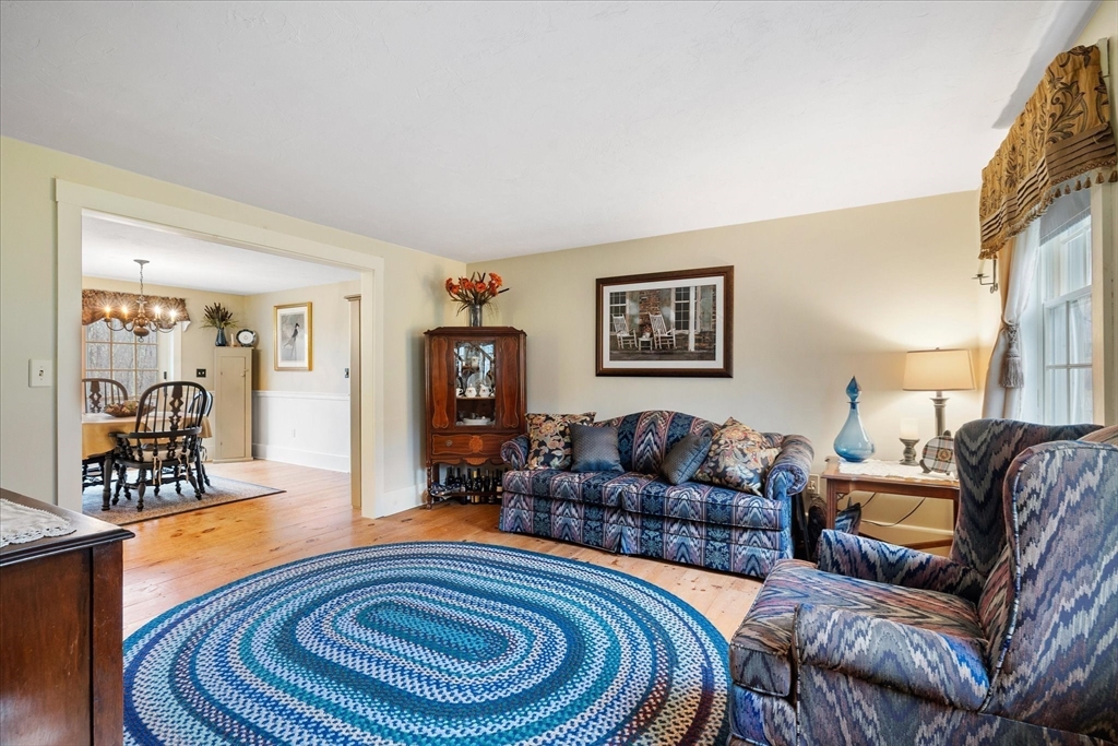 137 Sutton Road Webster, MA 01570 - Photo 17 of 33 Gallery Image 17