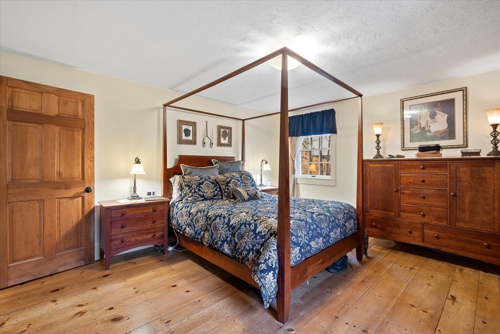 137 Sutton Road Webster, MA 01570 - Photo 20 of 33 Gallery Image 20